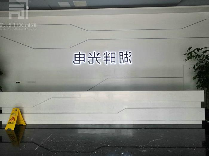 上海商业展厅橱窗设计的功能是什么？